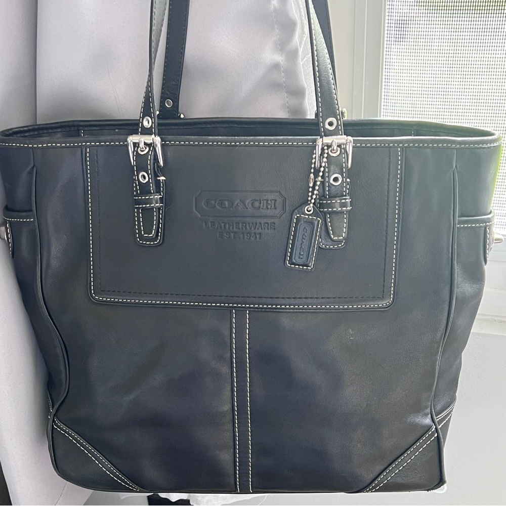 *SOLD* Vintage Coach Black Leather Shoulder Bag
